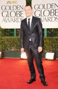 Майкл Фассбендер (Michael Fassbender) 69th Annual Golden Globe Awards held at The Beverly Hilton hotel in Los Angeles (January 15, 2012) - 8xHQ A9c4ce200603968