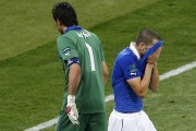 Испания - Италия - Финальный матс на чемпионате Евро 2012, 1 июля 2012 (322xHQ) 91d206201618432