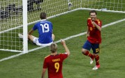 Испания - Италия - Финальный матс на чемпионате Евро 2012, 1 июля 2012 (322xHQ) E1ee03201621179