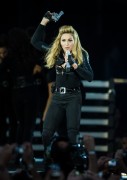 Мадонна (Madonna) performs at the start of the UK leg of her MDNA Tour at Hyde Park on July 17, 2012 in London (27xHQ) Aa0cb5203460205