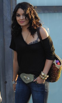 Vanessa Hudgens ヴァネッサ・ハジェンズ